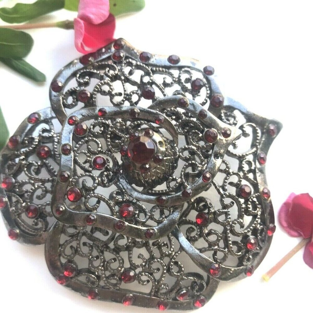 Gun Metal Red Rose Brooch Pin Dimensional 3D Rhinestone Floral Victorian